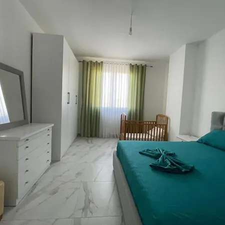 Beachside Charm Apartment *