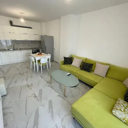 Apartment Beachside Charm